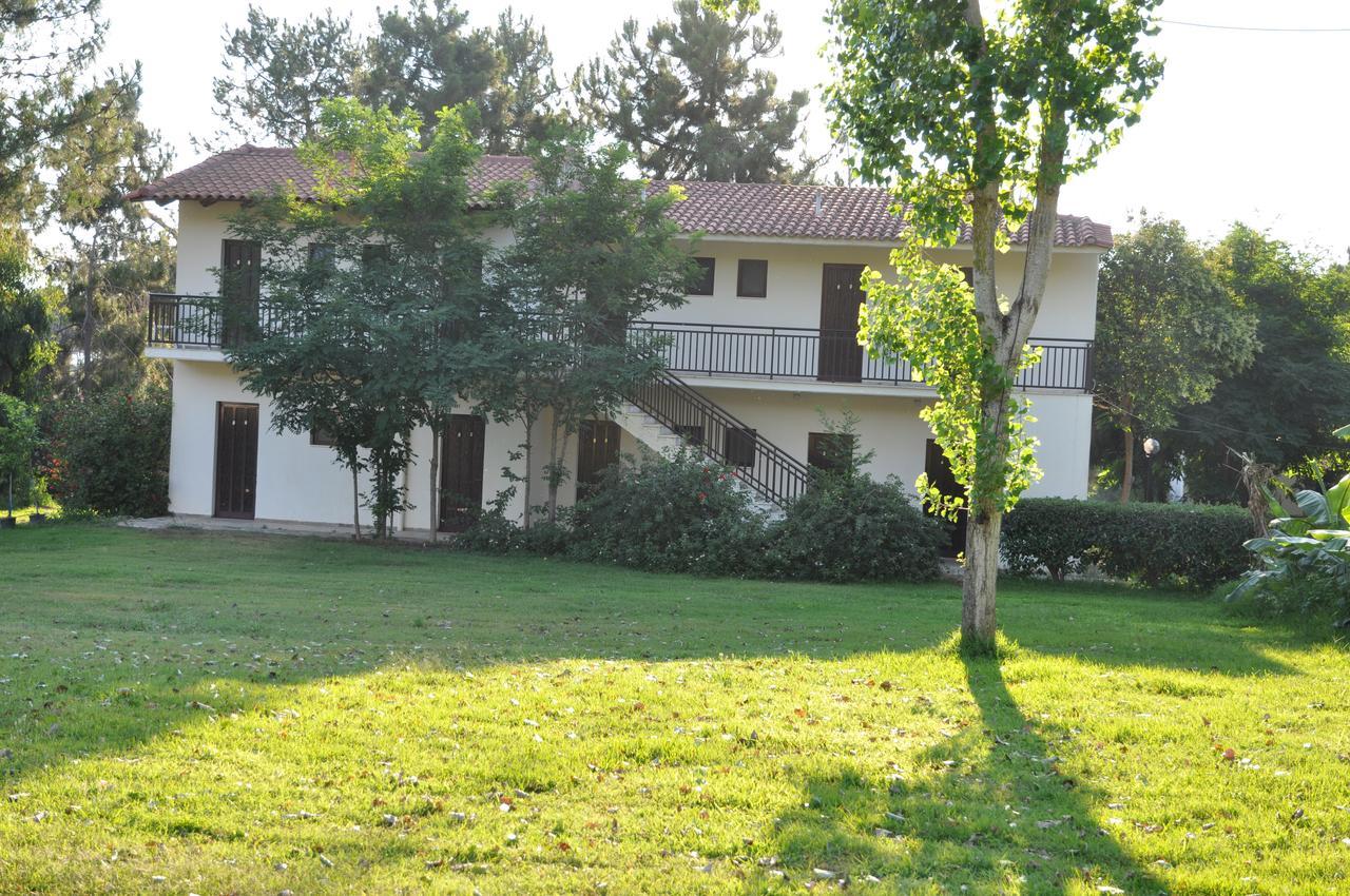 Hotel Dougas Arkoudi Bagian luar foto