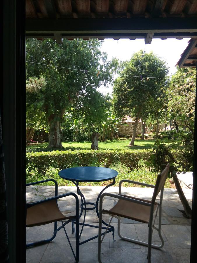 Hotel Dougas Arkoudi Bagian luar foto